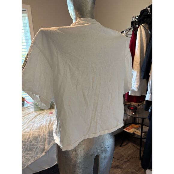 Outlaw Quote Moon Graphic Short Sleeve Crop Top - Picture 5 of 7